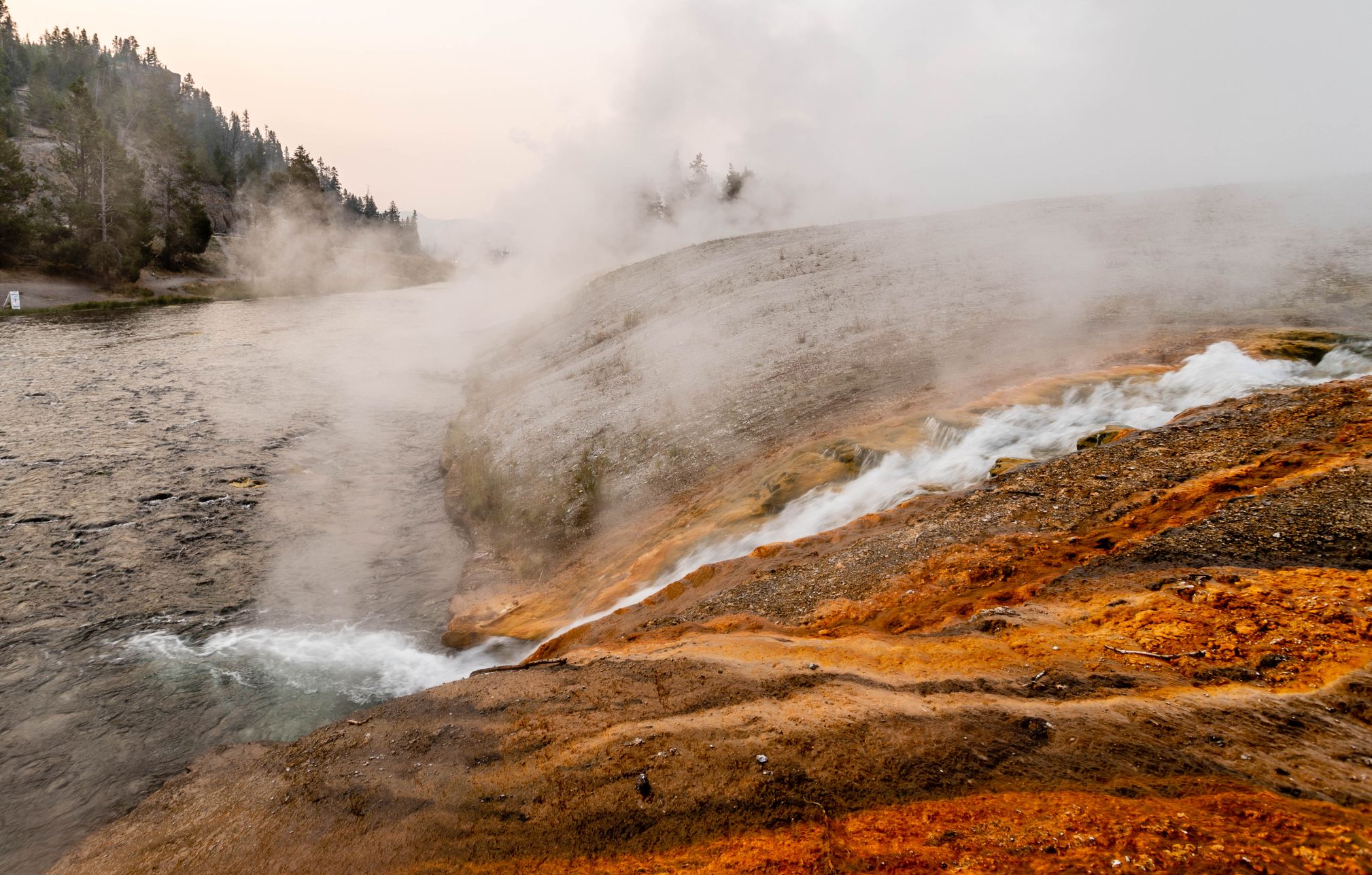 boilingStreamIntoRiver